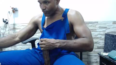 Snapshot of black_latino6 chatting on 11-20-25, 02:56 black_latino6 online show from 11-20-25, 02:56