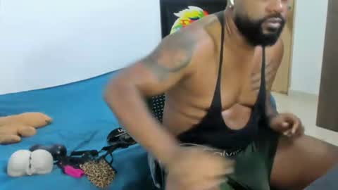 Snapshot of black_man_sexy chatting on 07-22-26, 08:00 BIGCOCK online show from 07-22-26, 08:00