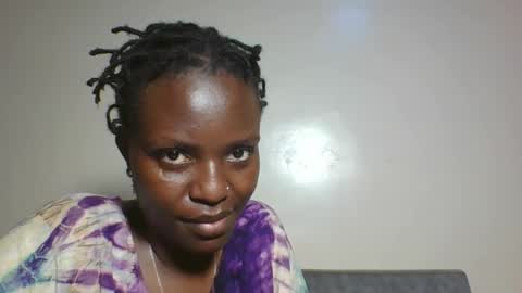 black_mellanin01 online show from 10-17-25, 08:11