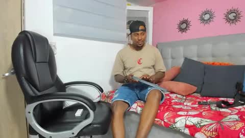 B L A C K M E N online show from 06-09-26, 08:31