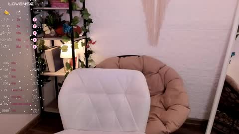Snapshot of black_pant3r chatting on 02-12-25, 05:37 Mon Mon online show from 02-12-25, 05:37