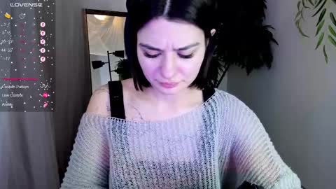 Snapshot of black_pant3r chatting on 02-21-25, 02:39 Mon Mon online show from 02-21-25, 02:39
