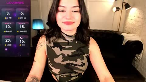Snapshot of black_pant3r chatting on 09-10-25, 02:33 Mon Mon online show from 09-10-25, 02:33