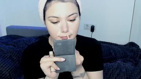Mon Mon online show from 05-24-26, 03:33