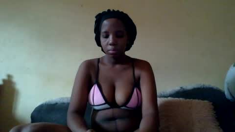 Snapshot of black_queen0111254 chatting on 06-30-26, 11:55 Blackqueen online show from 06-30-26, 11:55