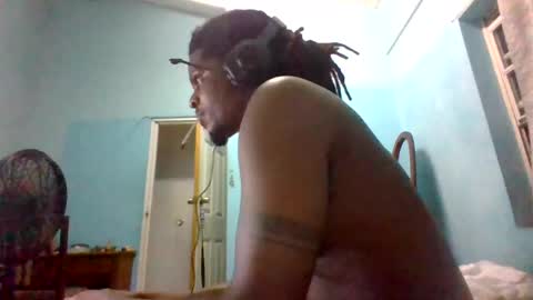 Snapshot of black_rasta758 chatting on 10-13-25, 12:54 black_rasta758 online show from 10-13-25, 12:54