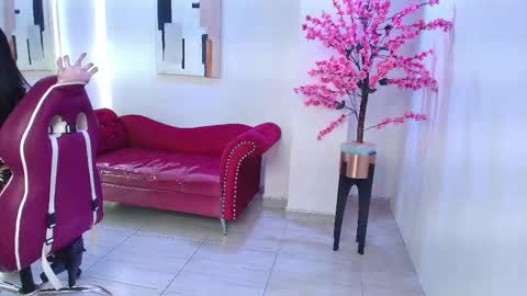 Rousse  online show from 11-04-25, 03:27