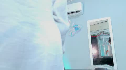 Tifany online show from 10-18-25, 01:12