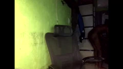 Crystal online show from 12-22-25, 06:32