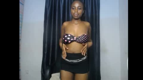 Snapshot of blackbeauty60 chatting on 04-16-26, 09:50 lela online show from 04-16-26, 09:50