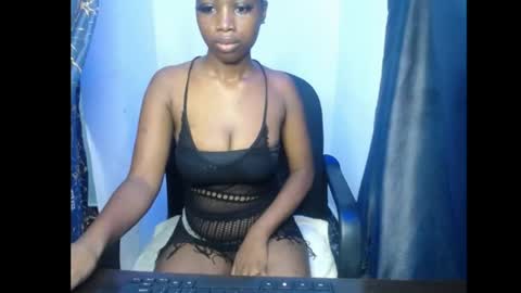 Snapshot of blackbeauty60 chatting on 05-05-26, 08:11 lela online show from 05-05-26, 08:11