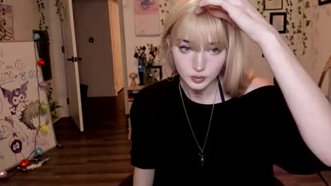 Ella online show from 02-15-26, 07:38