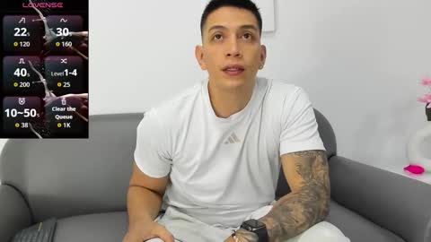 Snapshot of blackbullger_ chatting on 09-20-25, 11:33 Max online show from 09-20-25, 11:33