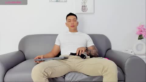 Snapshot of blackbullger_ chatting on 10-03-25, 11:29 Max online show from 10-03-25, 11:29