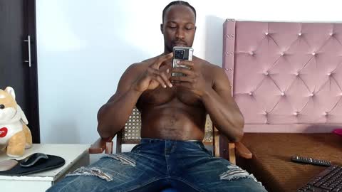 Snapshot of blacknikes chatting on 12-25-24, 02:46 Twtter 1MikeBeckford            Onlyfns beckfordmike online show from 12-25-24, 02:46