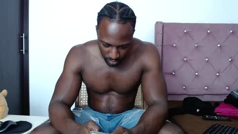 Snapshot of blacknikes chatting on 12-30-24, 12:11 Twtter 1MikeBeckford            Onlyfns beckfordmike online show from 12-30-24, 12:11