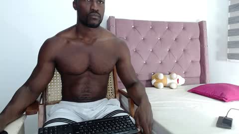 Snapshot of blacknikes chatting on 02-04-25, 09:07 Twtter 1MikeBeckford            Onlyfns beckfordmike online show from 02-04-25, 09:07