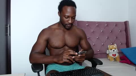 Snapshot of blacknikes chatting on 02-16-25, 03:16 Twtter 1MikeBeckford            Onlyfns beckfordmike online show from 02-16-25, 03:16