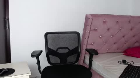Snapshot of blacknikes chatting on 03-03-25, 11:33 Twtter 1MikeBeckford            Onlyfns beckfordmike online show from 03-03-25, 11:33