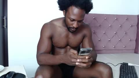 Snapshot of blacknikes chatting on 09-11-25, 12:38 Twtter 1MikeBeckford            Onlyfns beckfordmike online show from 09-11-25, 12:38