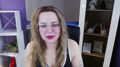 Z O E Y online show from 03-30-26, 04:46