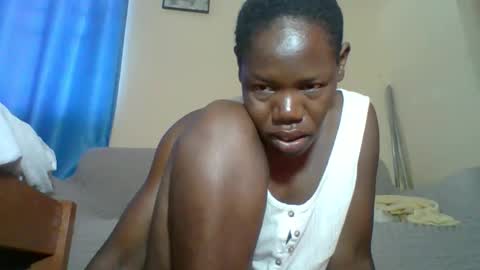 SARAH online show from 05-25-26, 04:51