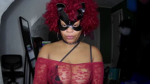 Snapshot of blacksirenqueen chatting on 12-12-24, 08:14 Queen Siren online show from 12-12-24, 08:14