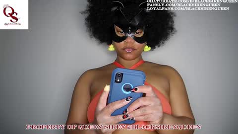Snapshot of blacksirenqueen chatting on 02-14-25, 02:28 Queen Siren online show from 02-14-25, 02:28