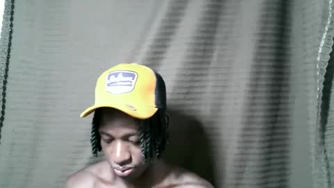 Snapshot of blacktwinkl chatting on 05-19-26, 03:02 blacktwinkl online show from 05-19-26, 03:02
