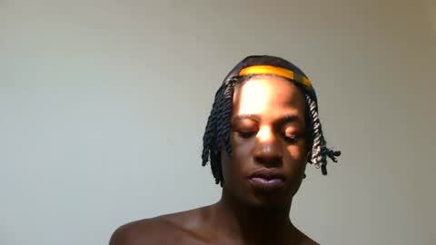 Snapshot of blacktwinkl chatting on 05-27-26, 01:30 blacktwinkl online show from 05-27-26, 01:30