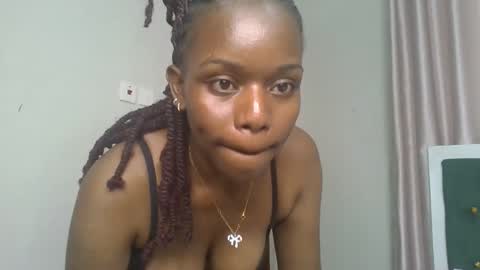Snapshot of blair_havoc chatting on 05-10-26, 04:12 Blair online show from 05-10-26, 04:12