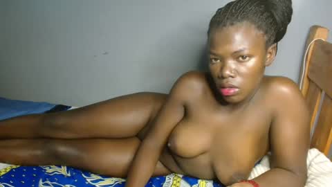 Snapshot of blair_sue chatting on 07-28-26, 11:50 love online show from 07-28-26, 11:50