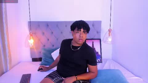 blaise_bailey13 online show from 07-08-26, 05:34