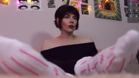 Britney online show from 04-19-26, 05:12