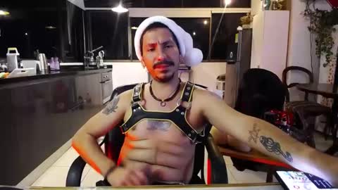 Snapshot of blakedavid69 chatting on 12-25-24, 10:28 David online show from 12-25-24, 10:28