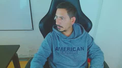 Snapshot of blakedavid69 chatting on 01-19-25, 08:19 David online show from 01-19-25, 08:19