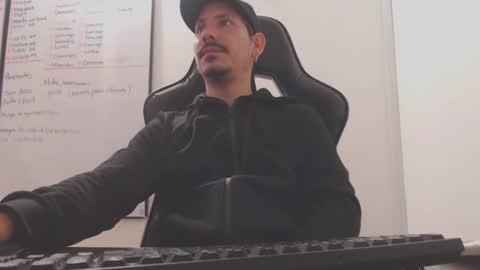 Snapshot of blakedavid69 chatting on 03-09-25, 04:11 David online show from 03-09-25, 04:11