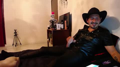 Snapshot of blakedavid69 chatting on 10-12-25, 05:06 David online show from 10-12-25, 05:06