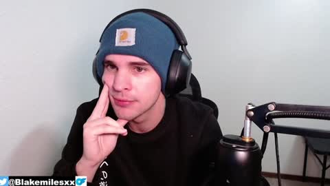 Snapshot of blakemiles2 chatting on 12-08-24, 10:08 Blake Miles online show from 12-08-24, 10:08