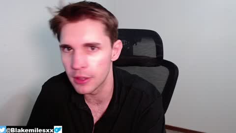 Snapshot of blakemiles2 chatting on 02-03-25, 12:15 Blake Miles online show from 02-03-25, 12:15