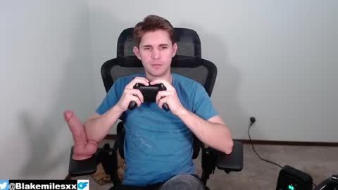 Snapshot of blakemiles2 chatting on 02-10-25, 11:13 Blake Miles online show from 02-10-25, 11:13