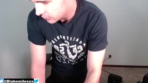 Snapshot of blakemiles2 chatting on 02-17-25, 12:54 Blake Miles online show from 02-17-25, 12:54