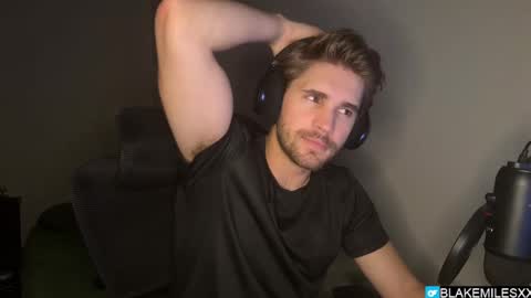 Snapshot of blakemiles2 chatting on 10-07-25, 01:03 Blake Miles online show from 10-07-25, 01:03