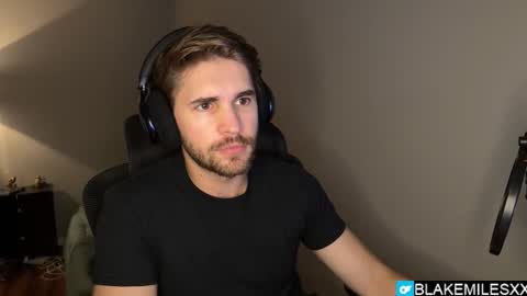 Snapshot of blakemiles2 chatting on 10-20-25, 02:01 Blake Miles online show from 10-20-25, 02:01