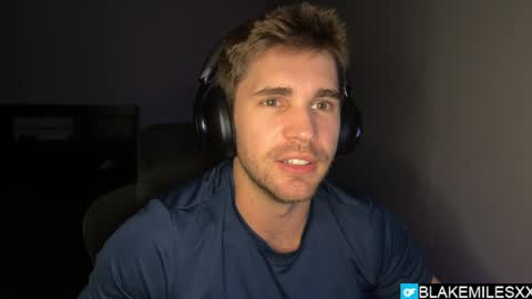 Snapshot of blakemiles2 chatting on 05-18-26, 02:29 Blake Miles online show from 05-18-26, 02:29