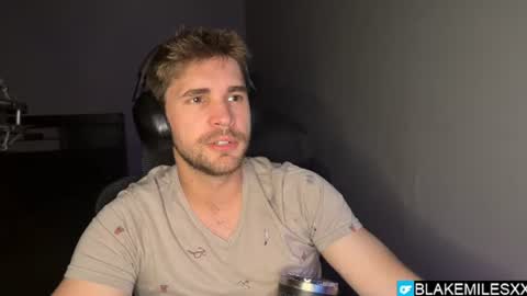 Snapshot of blakemiles2 chatting on 06-22-26, 02:02 Blake Miles online show from 06-22-26, 02:02