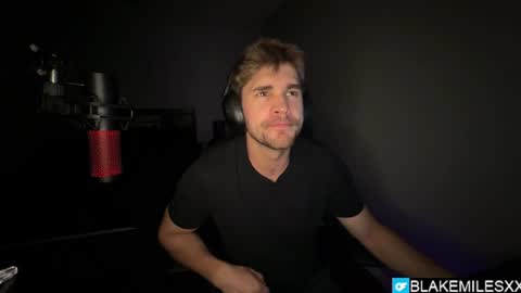 Snapshot of blakemiles2 chatting on 07-06-26, 03:14 Blake Miles online show from 07-06-26, 03:14