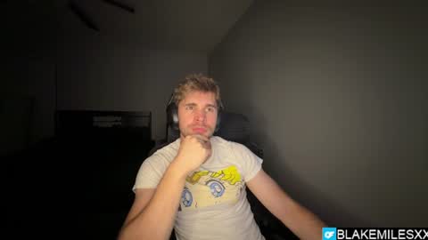 Snapshot of blakemiles2 chatting on 07-09-26, 02:26 Blake Miles online show from 07-09-26, 02:26