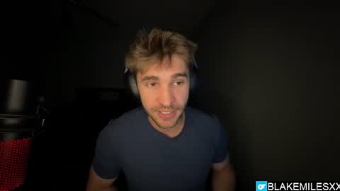 Snapshot of blakemiles2 chatting on 07-11-26, 04:26 Blake Miles online show from 07-11-26, 04:26