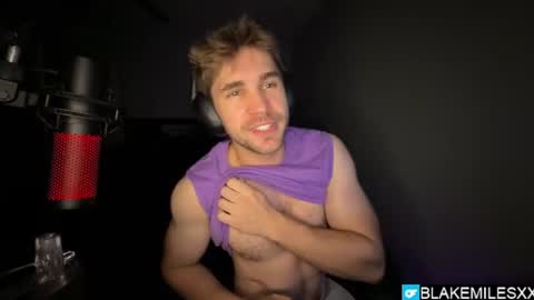 Snapshot of blakemiles2 chatting on 07-13-26, 02:14 Blake Miles online show from 07-13-26, 02:14